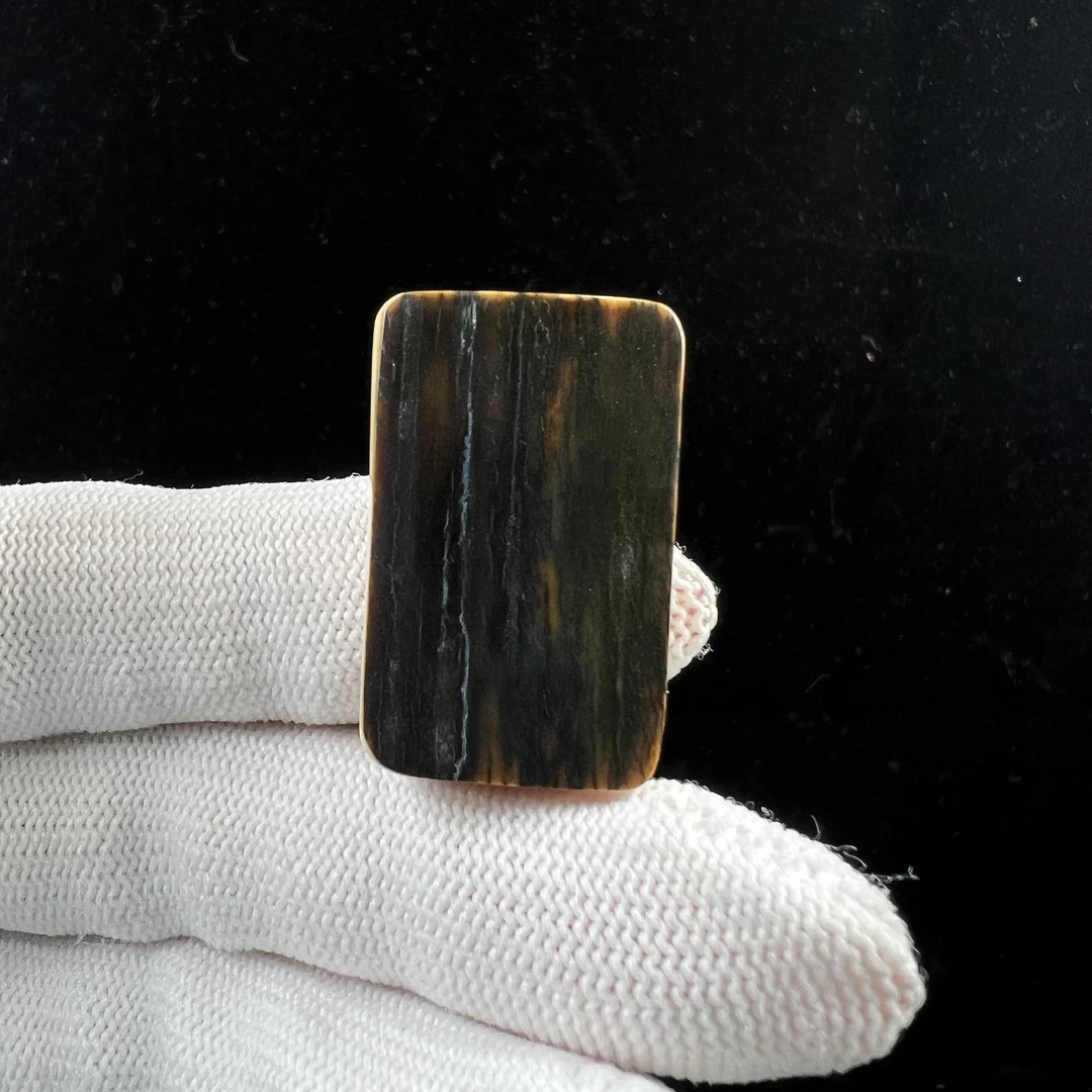 E2359天然猛犸牙 带皮无事牌 19*31*7mm支持鉴定 假一罚四