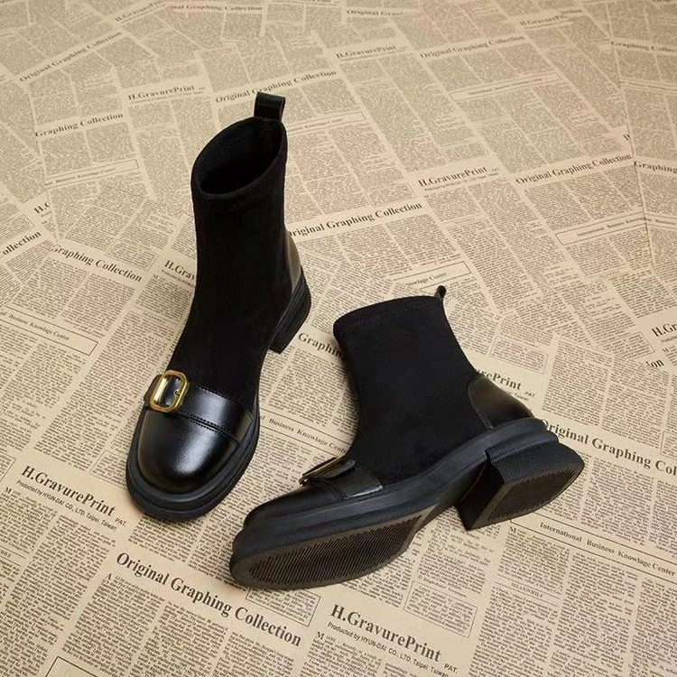 冬季棕色袜靴女今年流行的洋气小短靴欧货爆款秋冬瘦瘦小踝靴