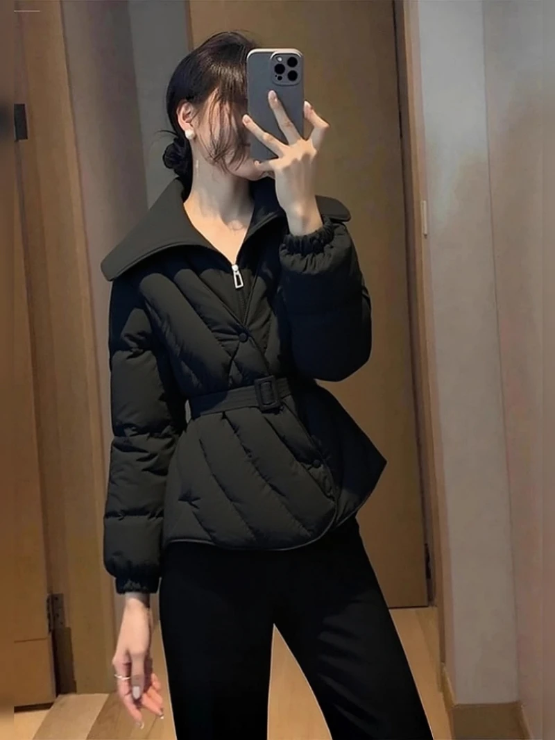 重要场合高质量保暖黑色收腰加厚短款棉服外套女款冬季显瘦不臃肿