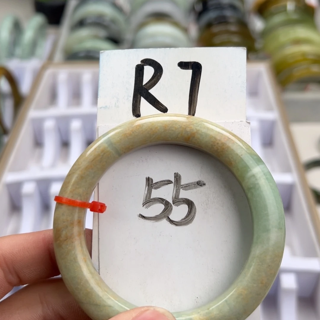 岫玉手镯未镶嵌天然岫玉