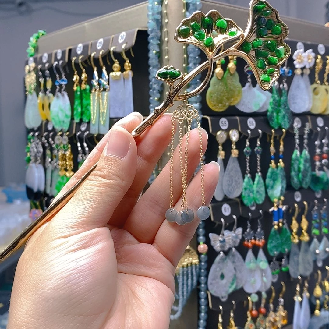 未镶嵌翡翠耳饰翡翠