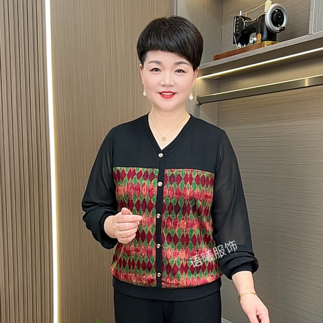 秋季长袖薄款纽扣时尚韩系V领中老年女装洋气小衫F7821