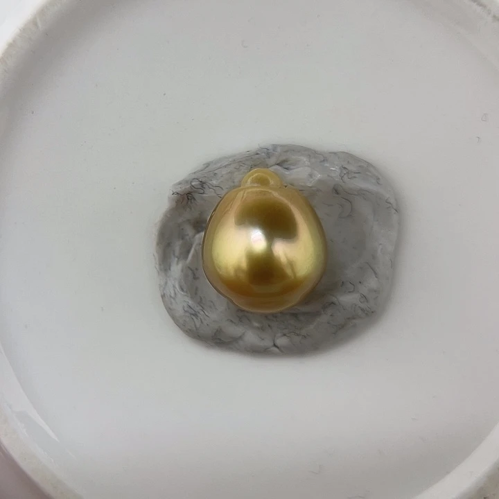 梨***李未镶嵌海水珍珠颈饰11-12mm 金珠 H8