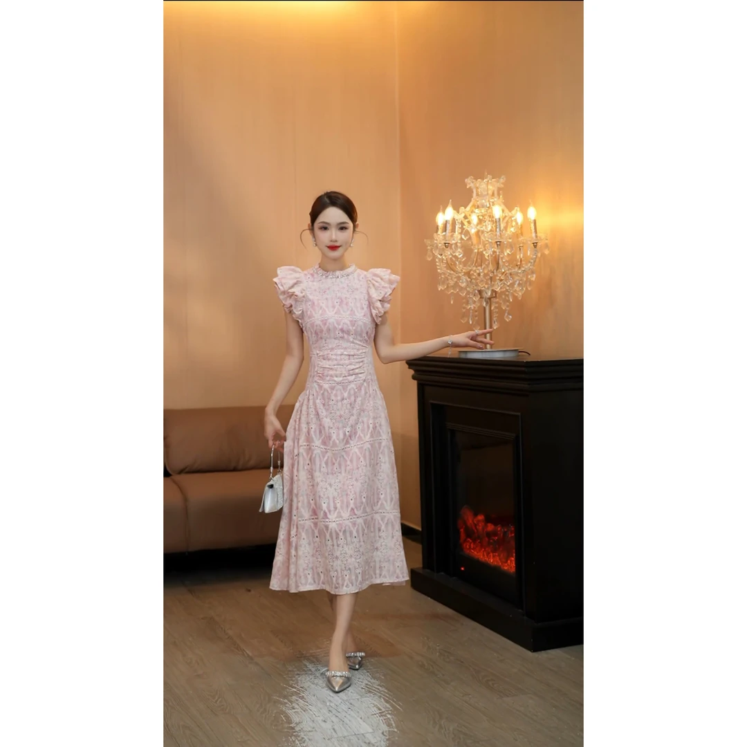 3440法式粉色连衣裙女夏飞飞袖温柔风显瘦收腰蕾丝长裙a字裙