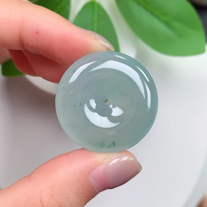 翡翠未镶嵌颈饰50;27.4/5.3