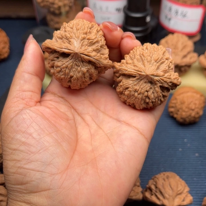 吊坠文玩核桃45满天星全品
