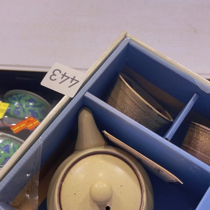 茶盏?**?瓷器制作工艺精湛