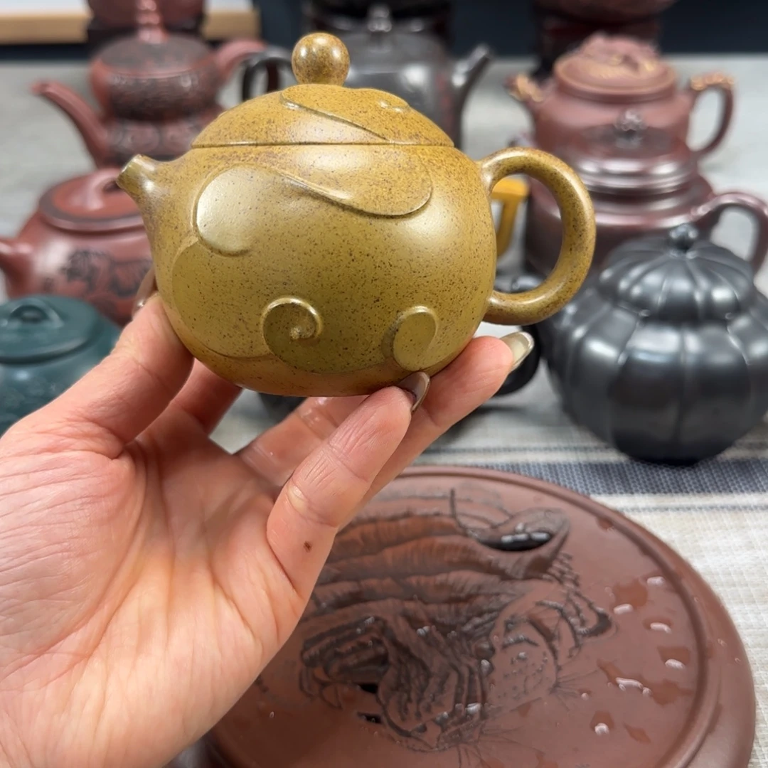 茶壶紫砂紫砂紫色紫砂