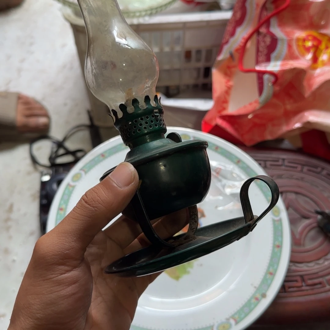 雨****偏远地区不包邮的