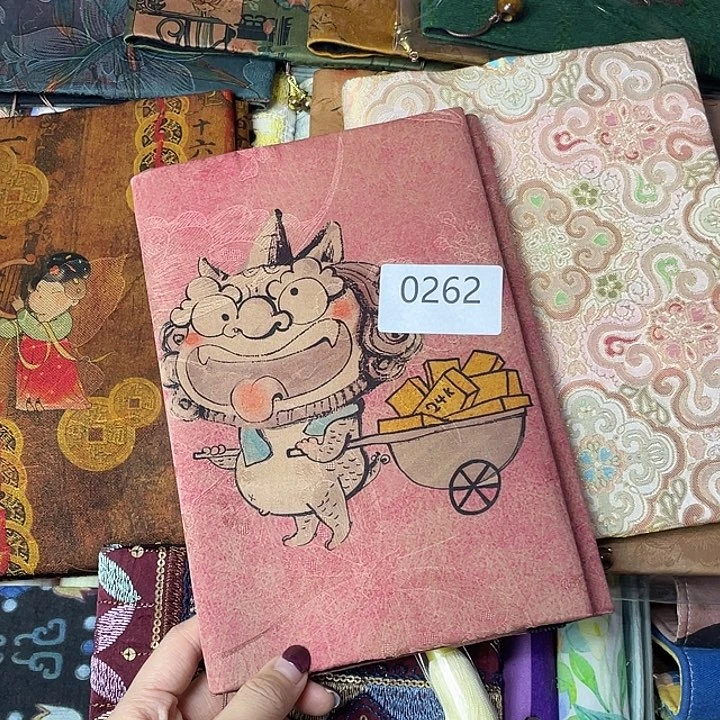 织绣香云纱A5定页仅书衣262