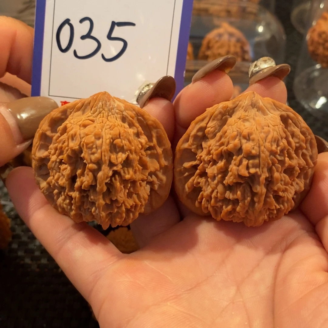 文玩核桃吊坠035满天星45尺