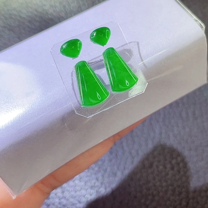 未镶嵌定制翡翠翡翠