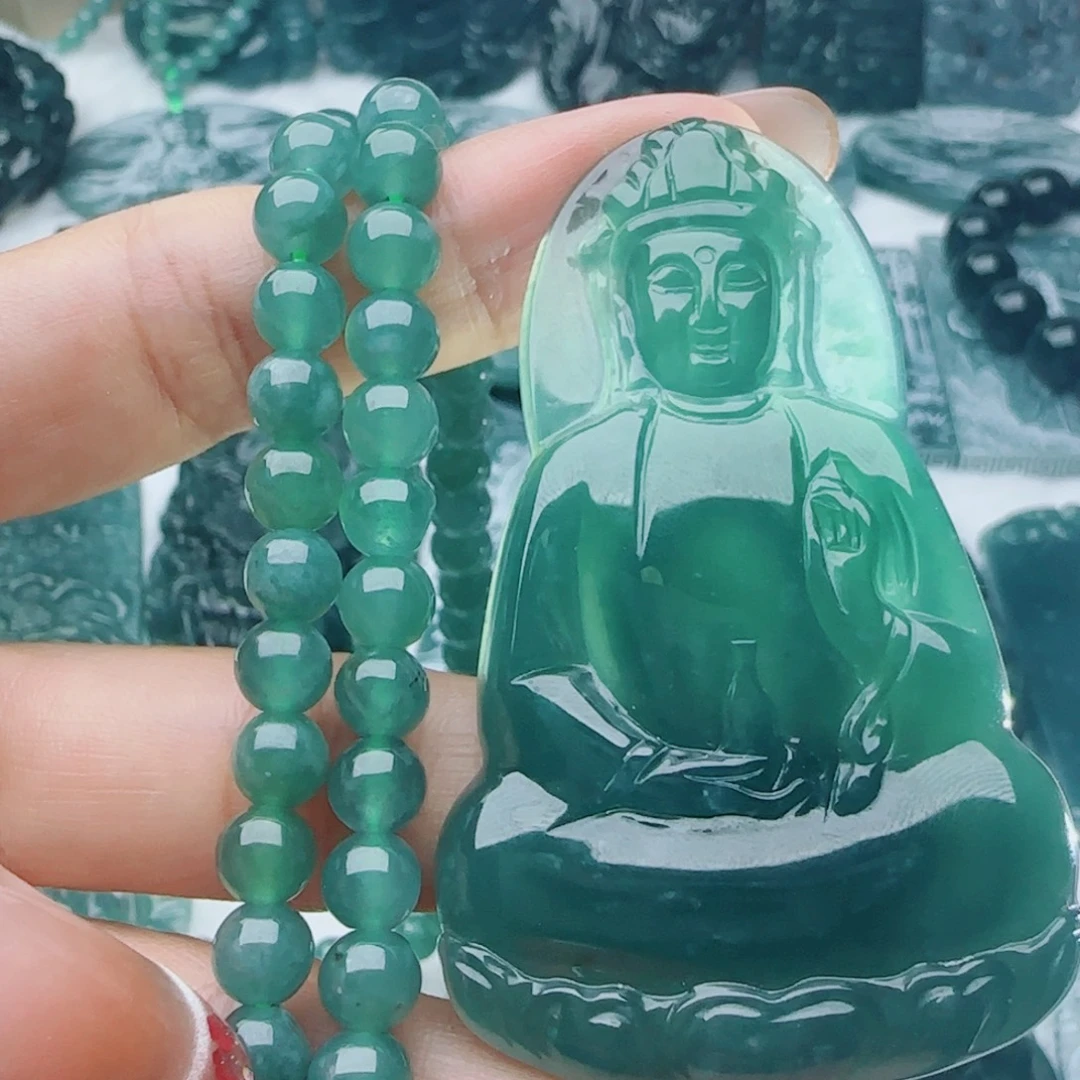 颈饰未镶嵌翡翠多样性发货天然的A货翡翠