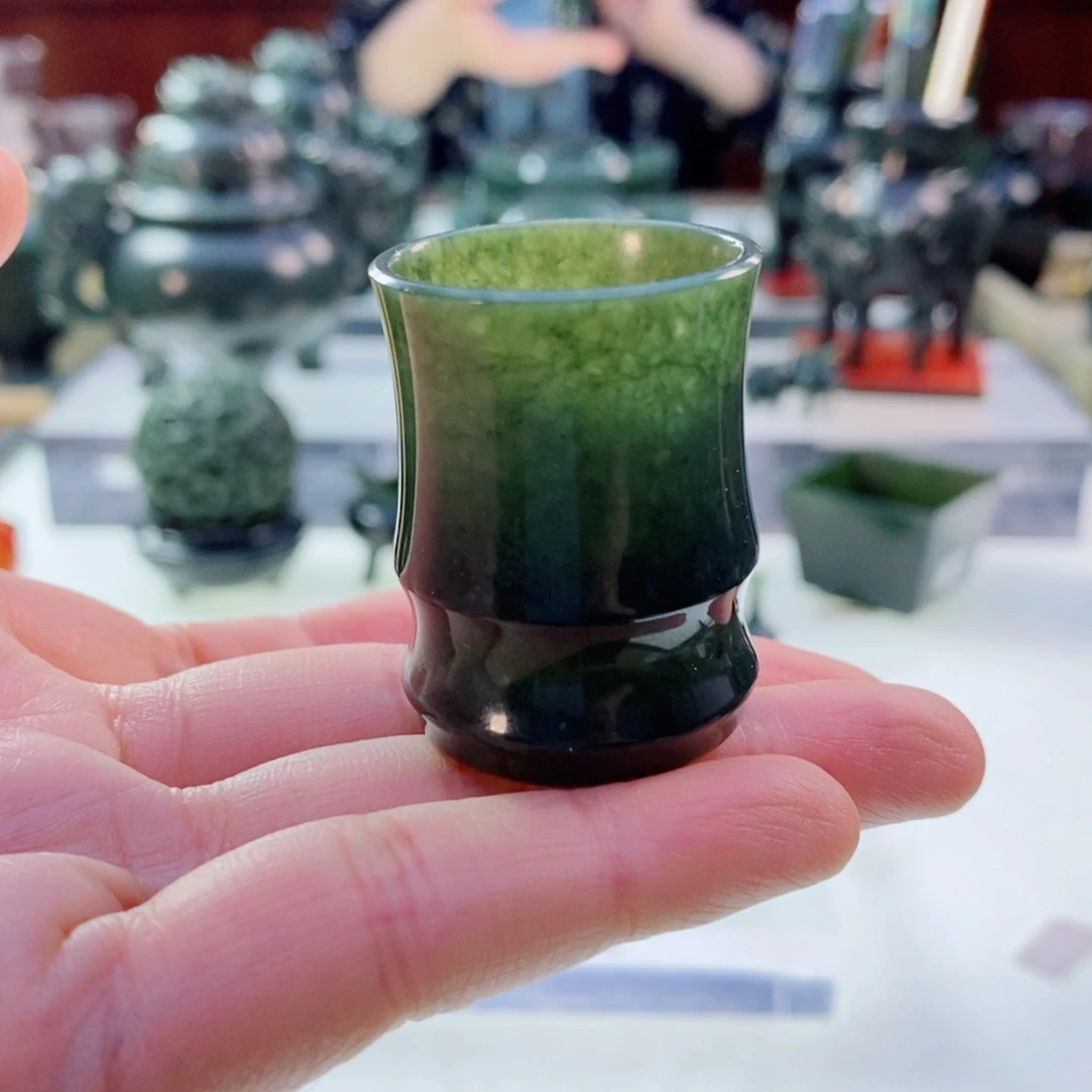 和田玉（青玉）未镶嵌摆件微瑕