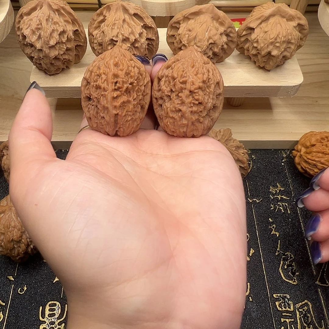 把件桃核蒜头31手把件