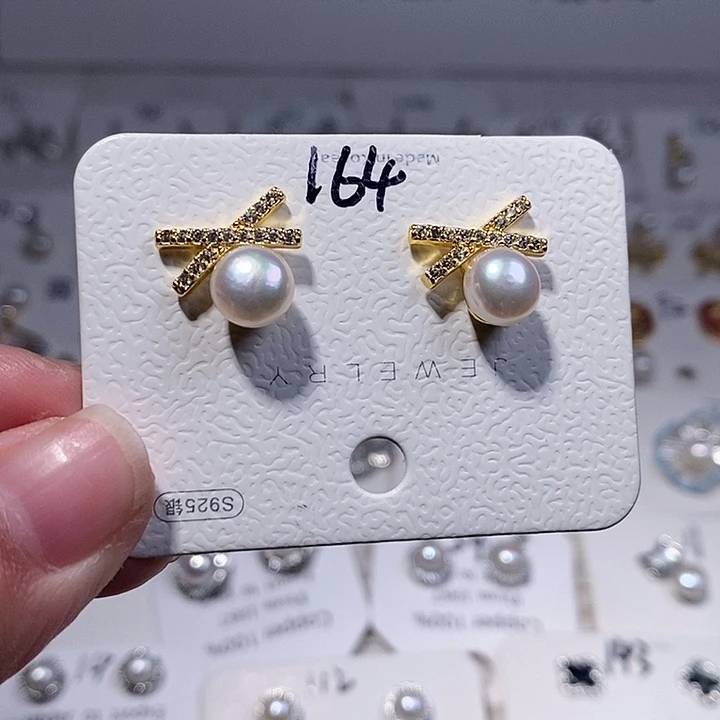 淡水珍珠耳饰未镶嵌