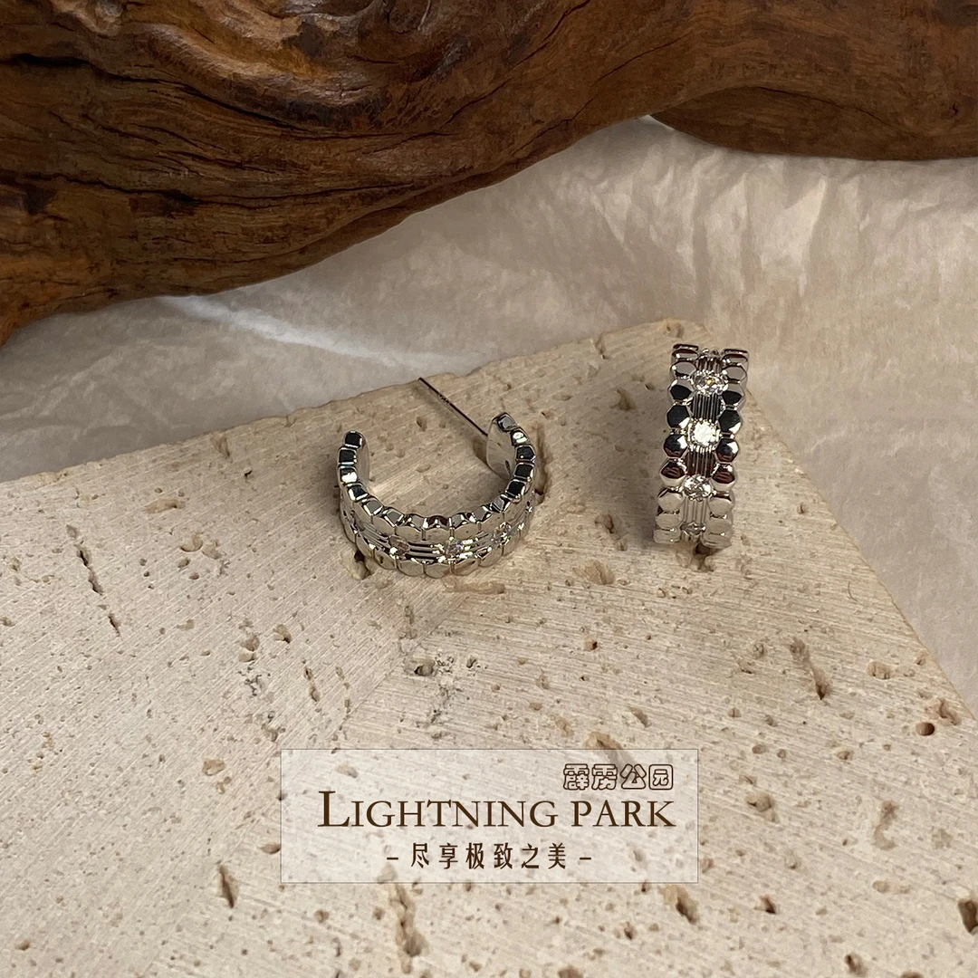 铜合金合成锆石耳饰 1041★【蜂巢】设计师耳钉