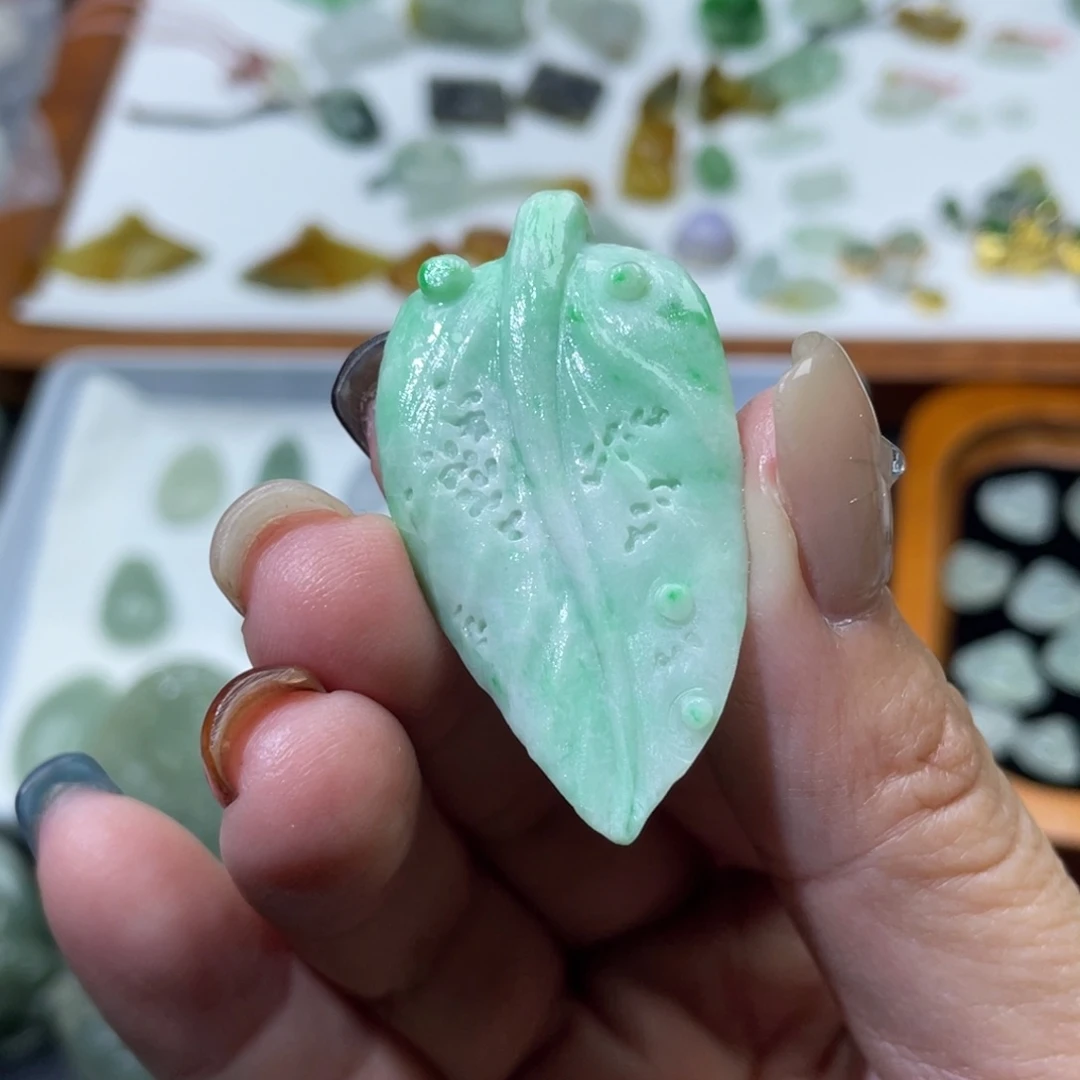 未镶嵌定制翡翠思*
