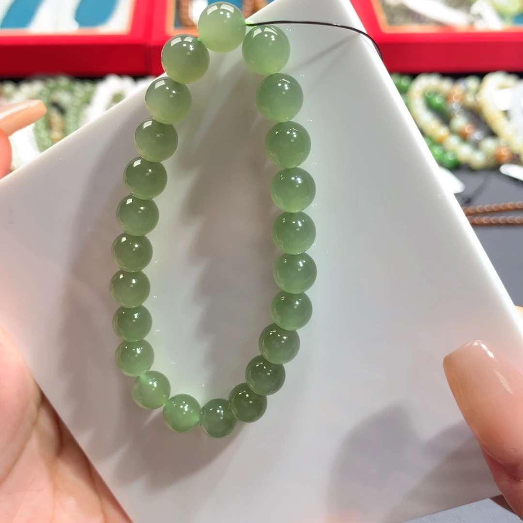 和田玉手串未镶嵌湖水绿微猫
