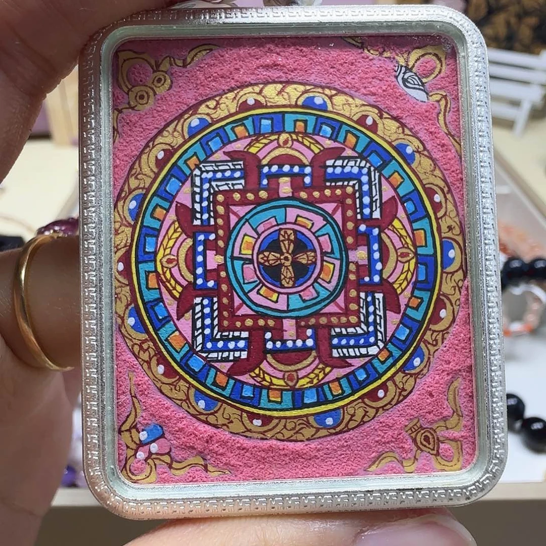 水晶手链未镶嵌出***包吊坠