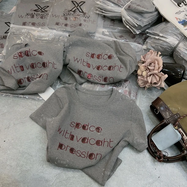 【亮片立体绣】正肩短袖T恤女2025新款设计修身显瘦体恤上衣