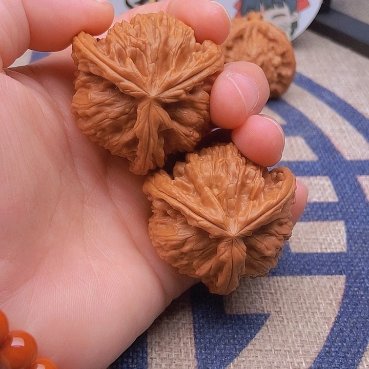 吊坠文玩核桃春**气三棱