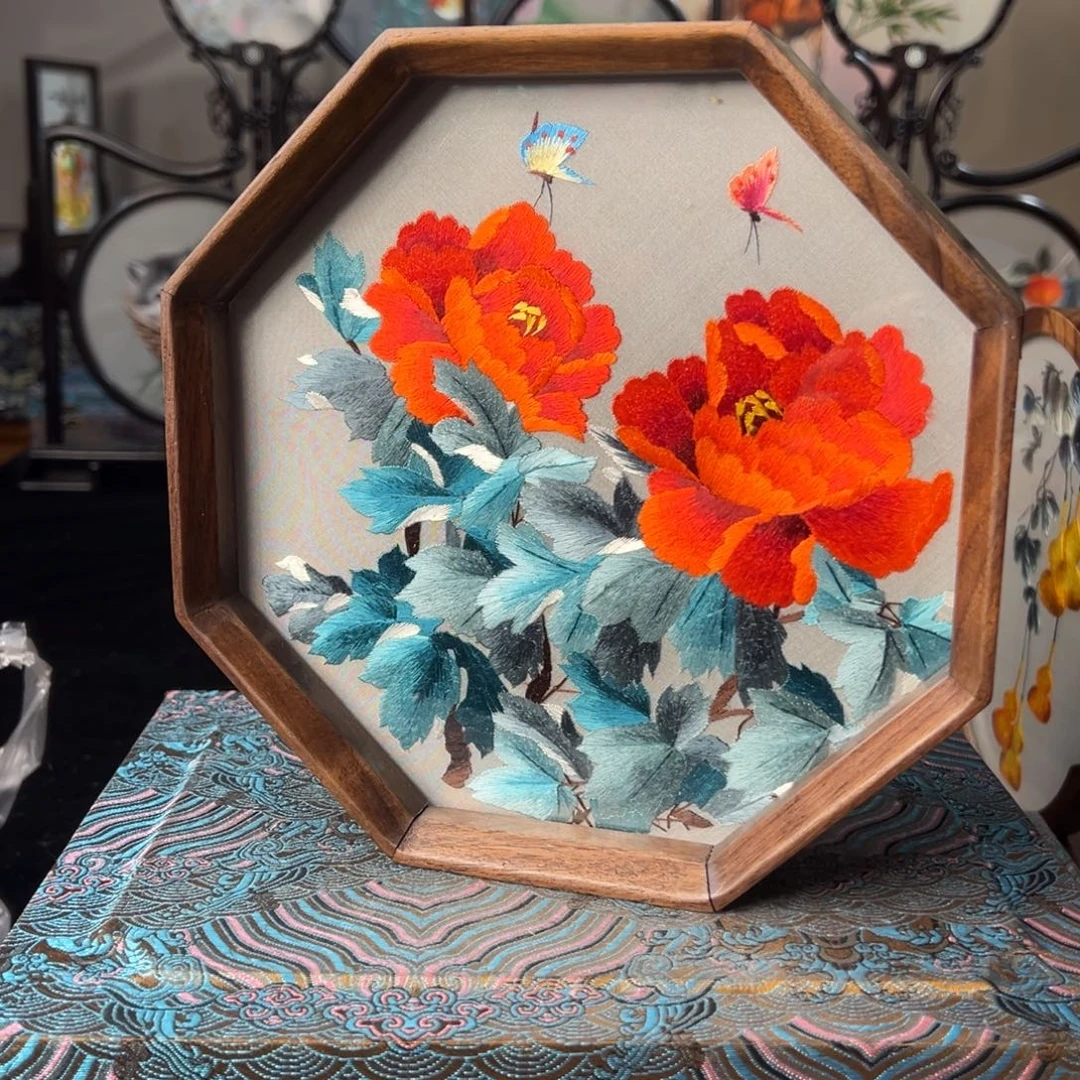 罩***住刺绣纯手工刺绣双面绣实木摆件