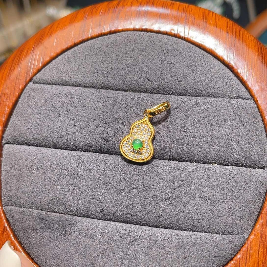 颈饰银S925镶嵌翡翠