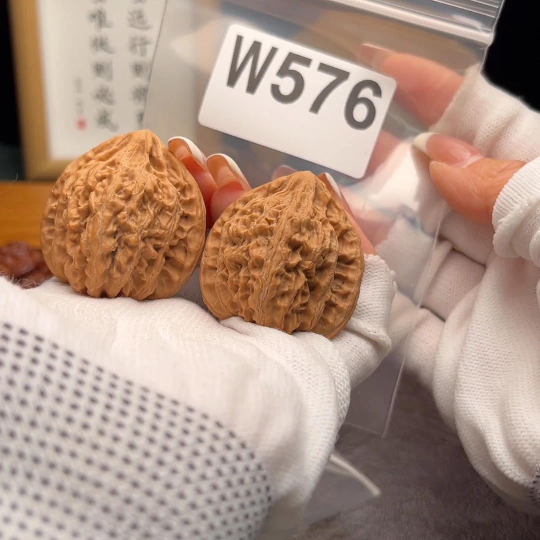 文玩核桃把件38火焰w 576