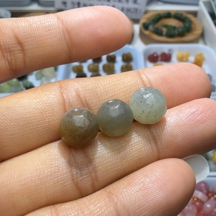 和田玉未镶嵌珠宝奇石