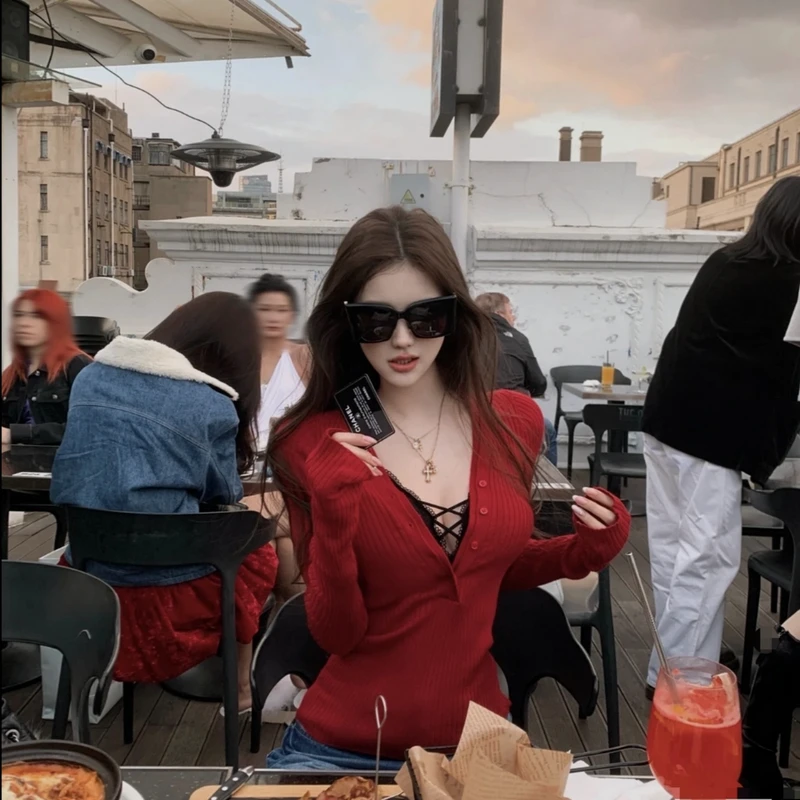 Hello熙熙【流量密码】氛围感穿搭v领真两件半开扣显瘦修身上衣973