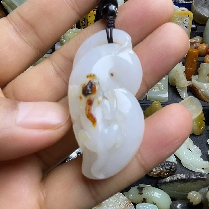 颈饰未镶嵌和田玉