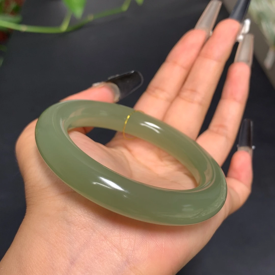 未镶嵌手镯和田玉54