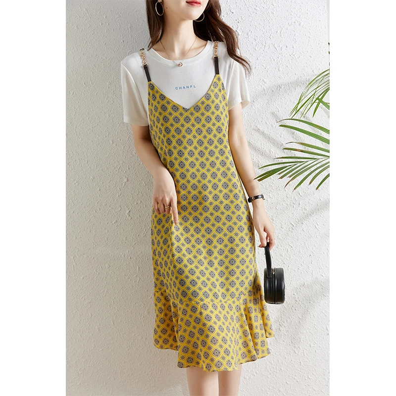 时尚印花吊带雪纺连衣裙女夏2025新款宽松显瘦T恤两件套荷叶边裙