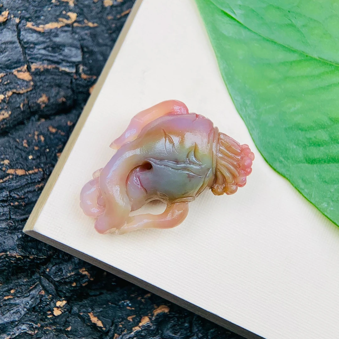 天然老矿原矿七彩盐源玛瑙俏仙色人参单颗摆件