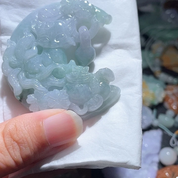 颈饰未镶嵌翡翠天