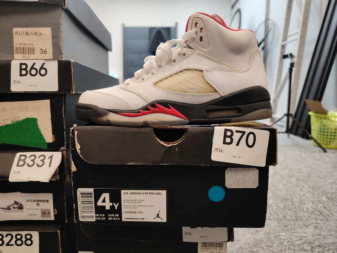 nike aj5 白红  全新原盒 36码 12.3 bai B70