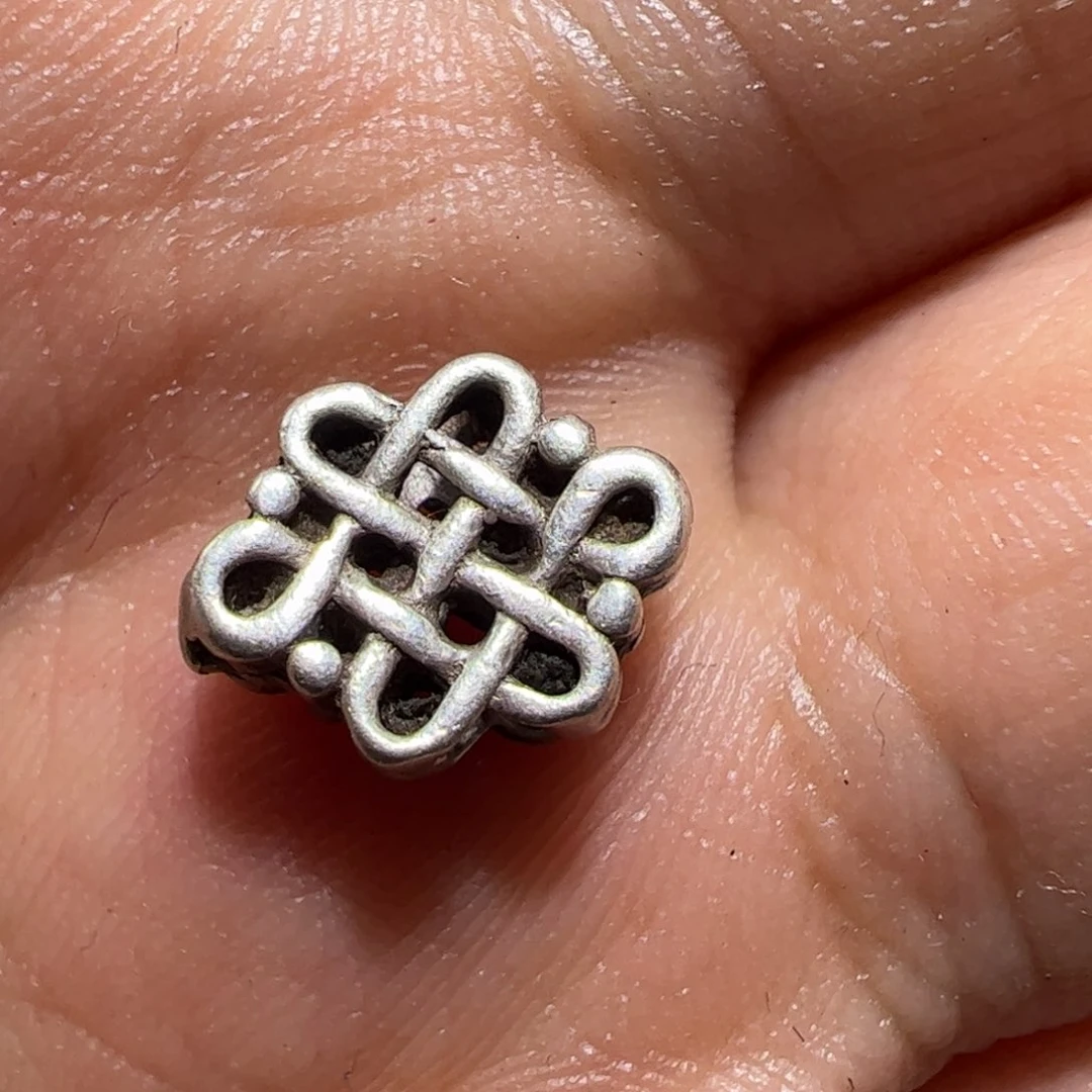 玻璃颈饰墨白藏传出品38