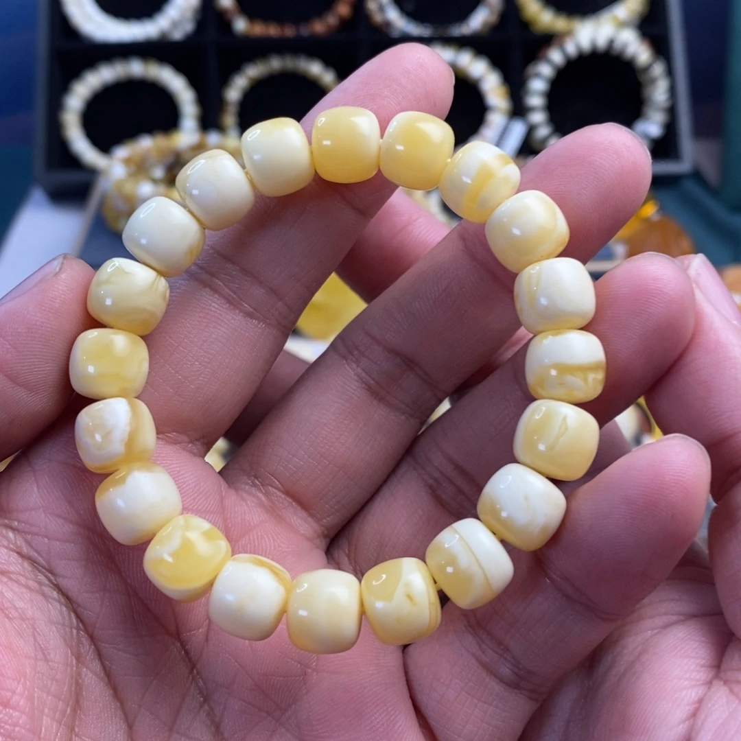 琥珀未镶嵌裸石10.8mm