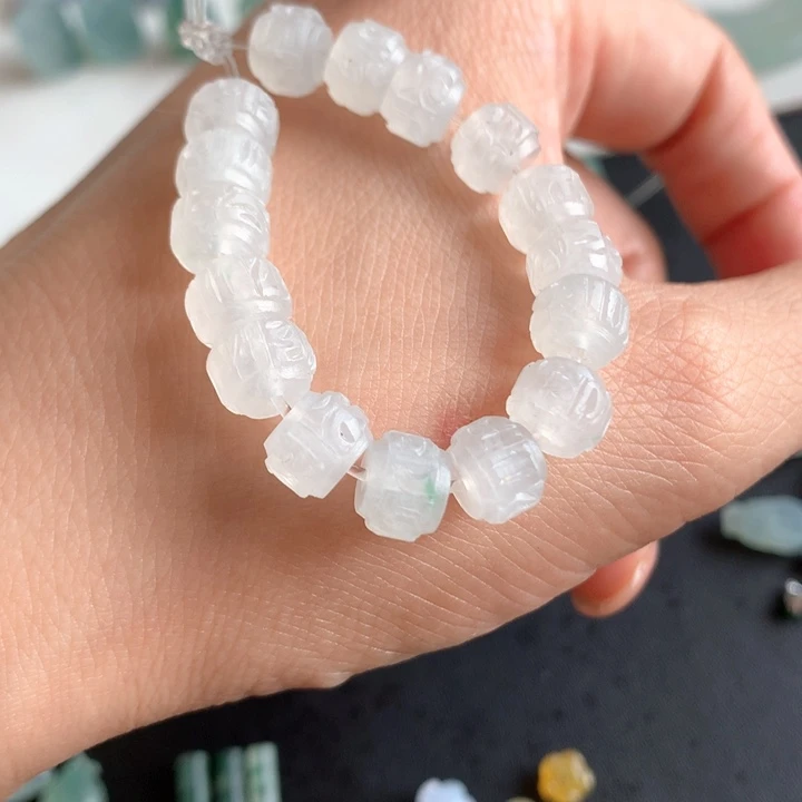 定制翡翠未镶嵌天然翡翠A货冰种六字真品珠子