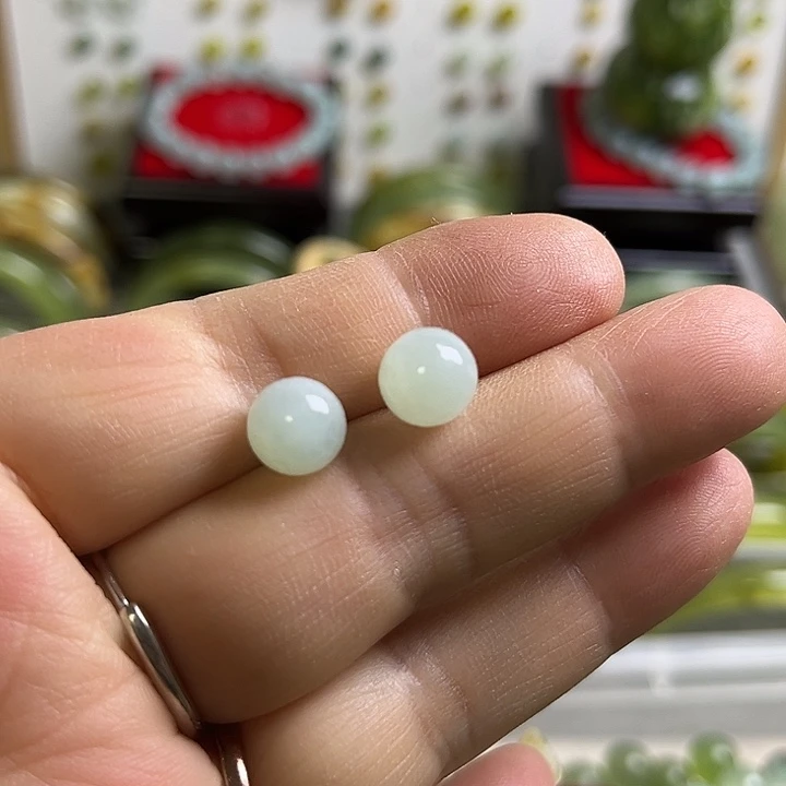 合金蛇纹石玉颈饰