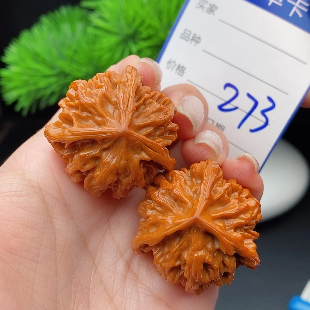 文玩核桃把件36三棱273