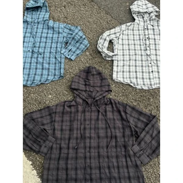 C82 慵懒晚波蓝轻薄透气连帽长袖撞色格子防晒衬衫男外套开衫潮