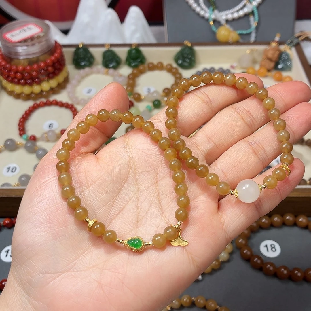 钢***妈和田玉未镶嵌手串0.6糖，