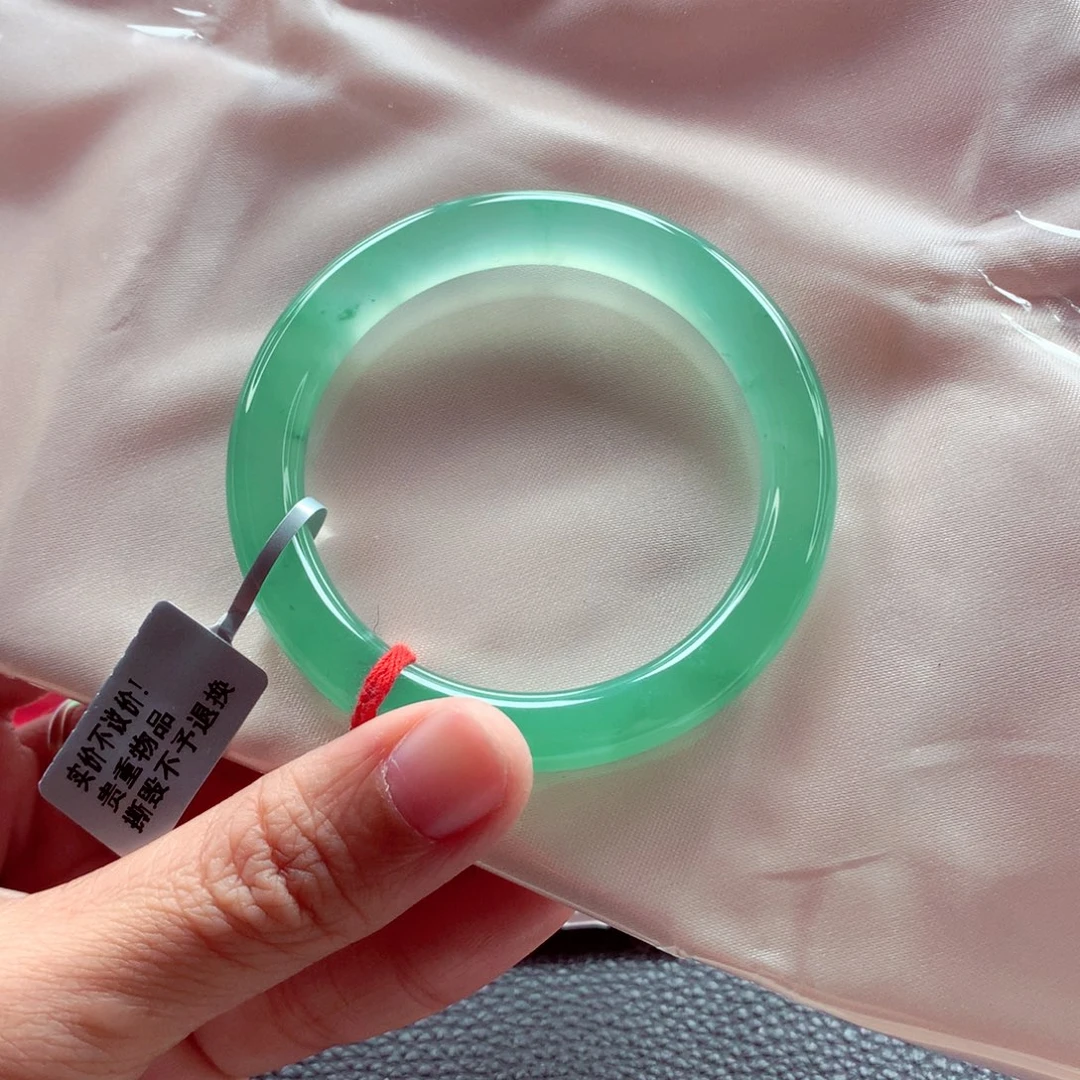 翡翠未镶嵌手镯（圆镯）49.5冰绿炸光高冰条毕业小手捡漏A