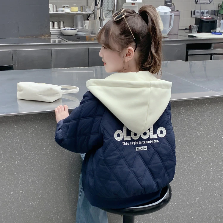 女童秋冬外套2025新款儿童洋气时髦加棉加厚连帽棒球服女孩冬装潮