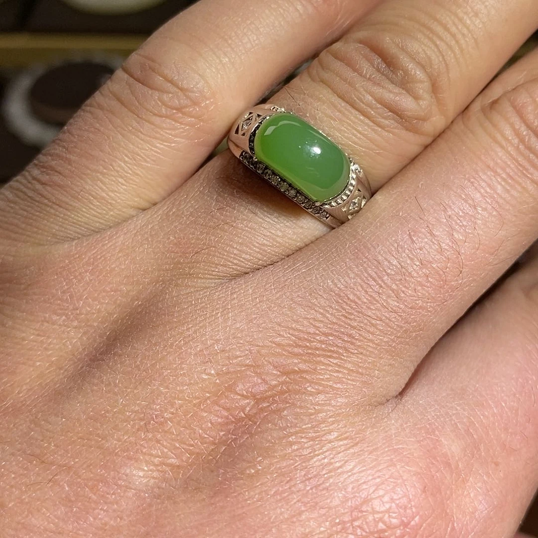 【闪购商品】银S925镶嵌戒指和田玉（碧玉）