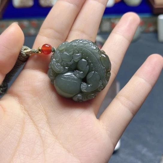 未镶嵌和田玉挂件