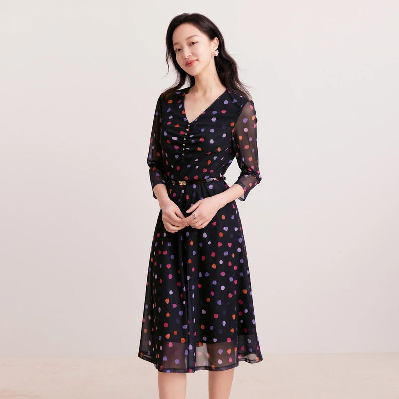 【晨粉专享价】【商场同款】春秋季V领设计感碎花百搭七分袖连衣裙