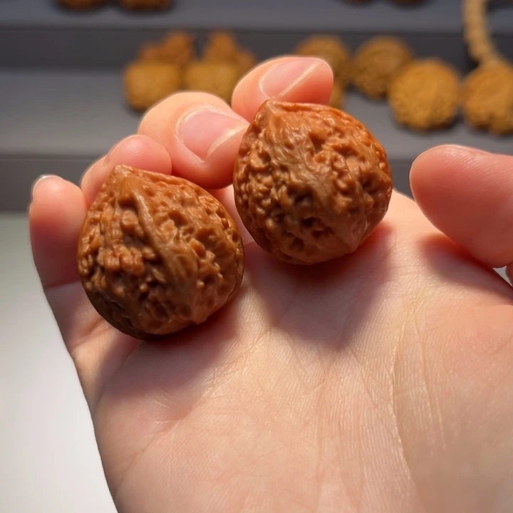 把件文玩核桃草莓557